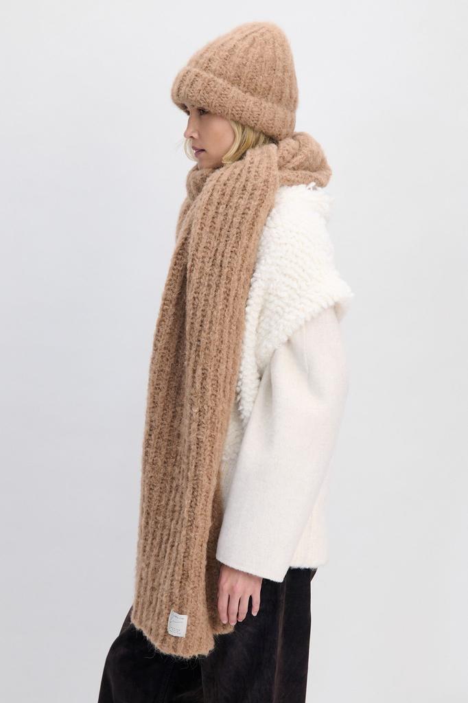 EARTH EMBRACE Undyed Alpaca Wool Hat, Caramel