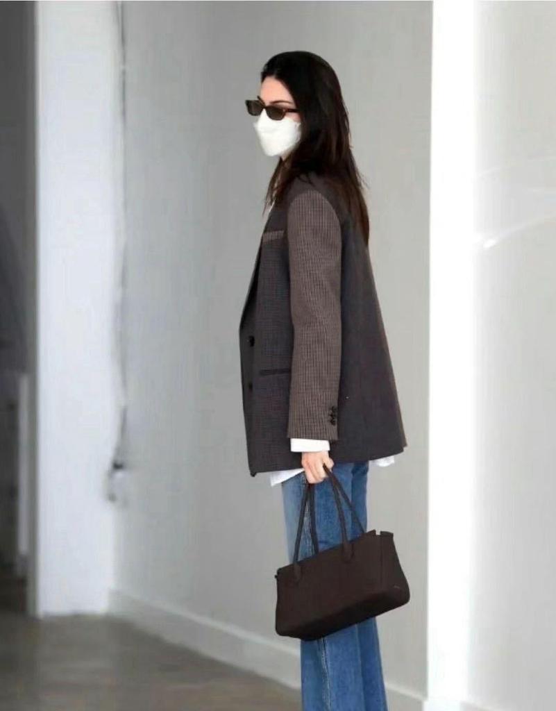 Kendall's Lychee Grain Cowhide Rectangular Baguette Handbag - Luxury Women's Shoulder Bag