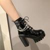 Gothic Frauen Stiefeletten Mode Metall Kette Patent Leder Weibliche Kurze Stiefel Punk Stil Schuhe