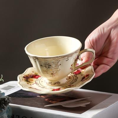 250ml 8oz British Floral Coffee Cup and Saucer Luxury Gold-rimmed Ceramic Mug and Coaster Vintage Flower Tea Cup Set 1 Piece