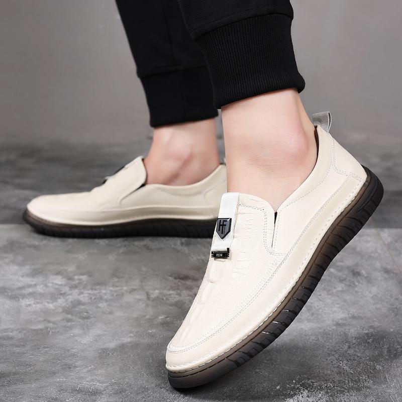 Fashion High Quality Mens Loafers Two Layer Leather Lightweight Slip on Comfy Versatile Men Casual Shoes Breathable Men Driving Footwear