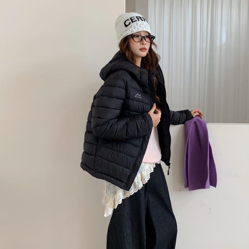 Large size cotton-padded clothes for women's winter new light and thin hooded small cotton-padded jackets, loose fashion warm cotton-padded jackets