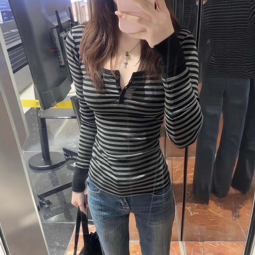 Petite Korean Style Slim-fit Color Block Striped Long Sleeve Base Layer T-shirt for Women