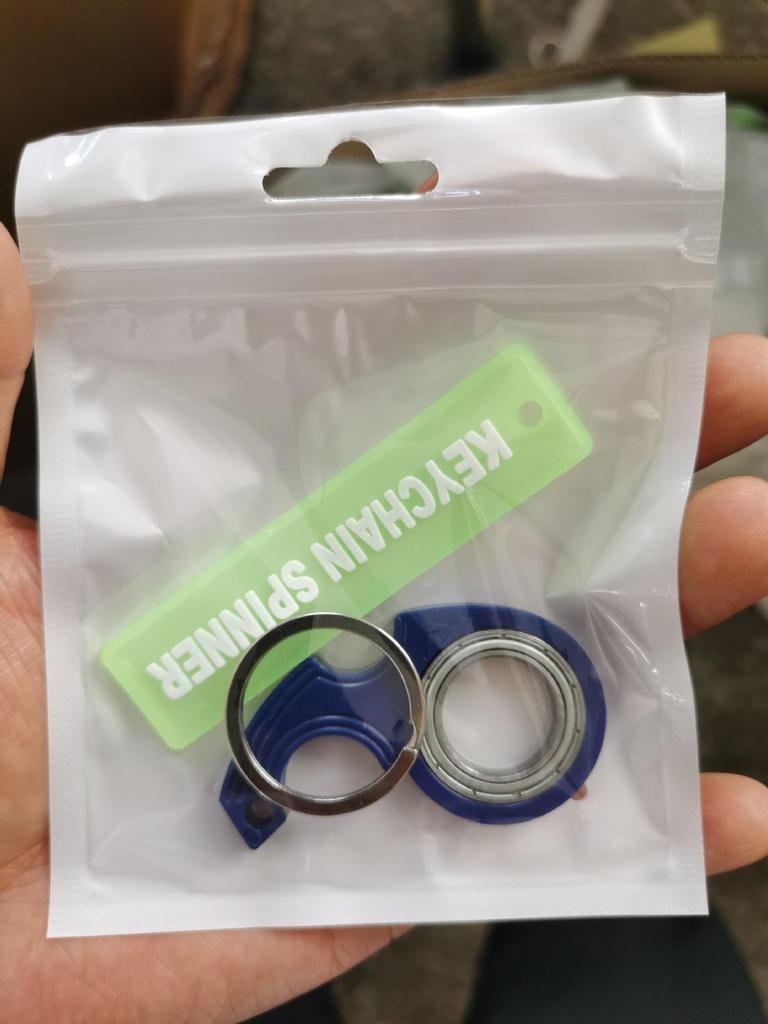 Beliebter Karambit Spinner Schlüsselanhänger: Fingertip-Spinner der zweiten Generation