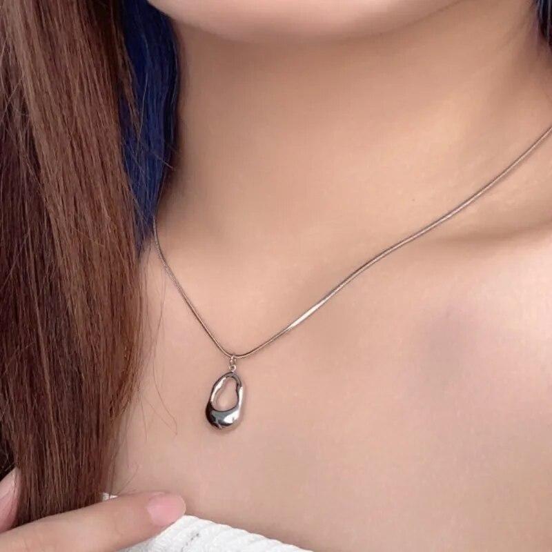 ANENJERY Hollowed Water Drop Pendants Necklace For Woman Square Minimalist Girl Clavicle Chain Jewelry