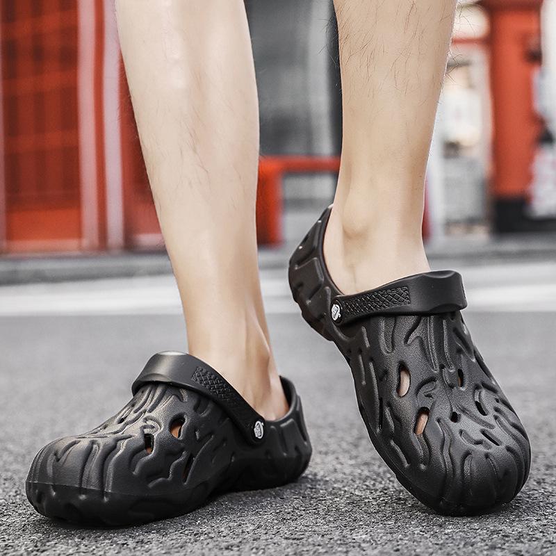 Men's Plus Size Lightweight Breathable Closed-Toe Summer Beach Clogs Sandals