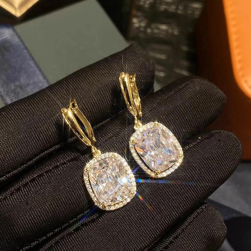 Huitan Brilliant Cubic Zirconia Drop Earrings for Women Opulent Charming Delicate Ear Accessories Exquisite Wedding Band Zircon