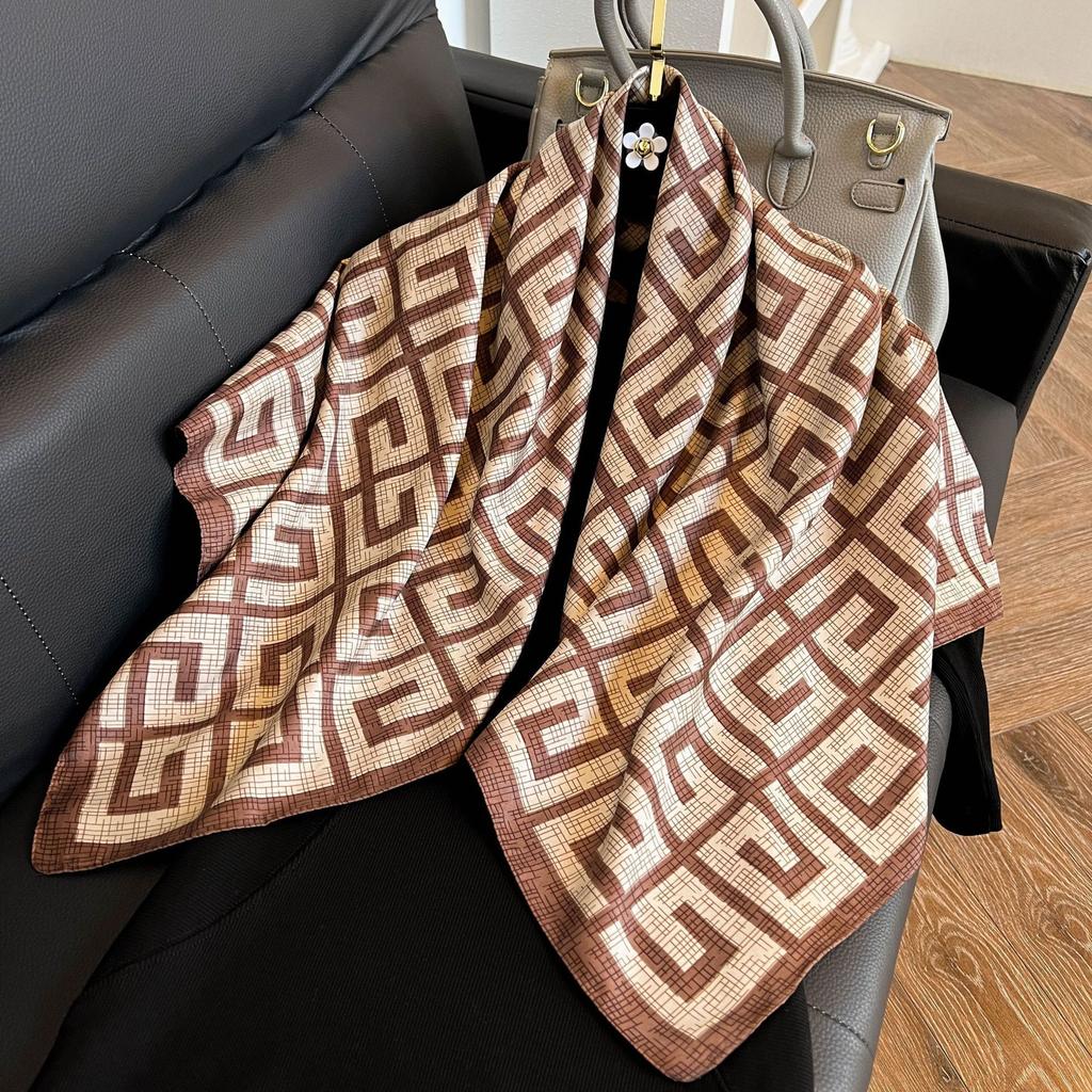 Large square scarf silk scarf women's new versatile spring and autumn winter high-end mother scarf shawl with shirt