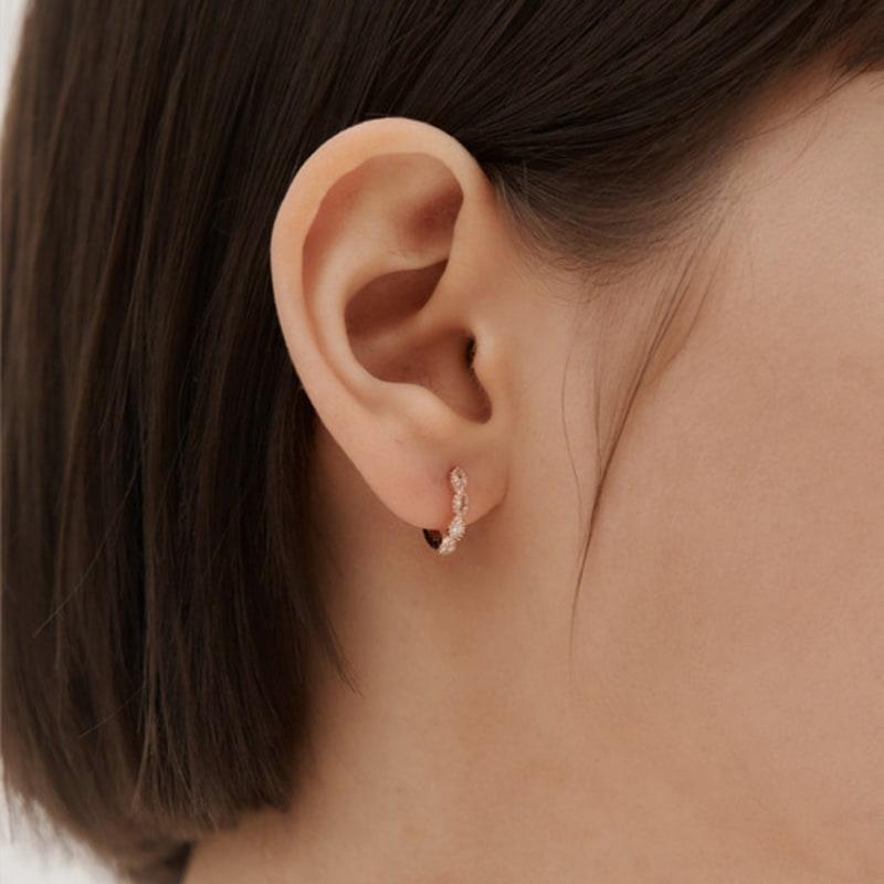 ELLE Jewelry 14K GF Cubic Line One-Touch Earrings ELGPEE560