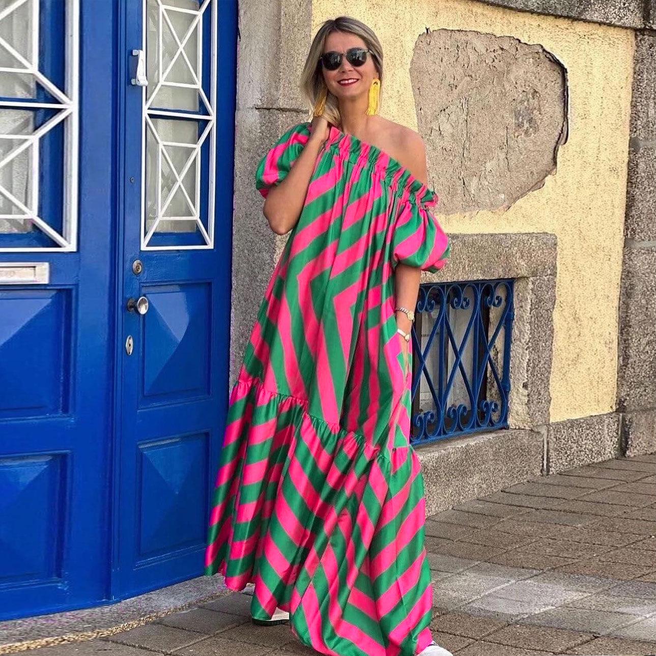 2026 European & American Off-the-Shoulder Plus Size Flare Sleeve Printed Midi Dress S розовый