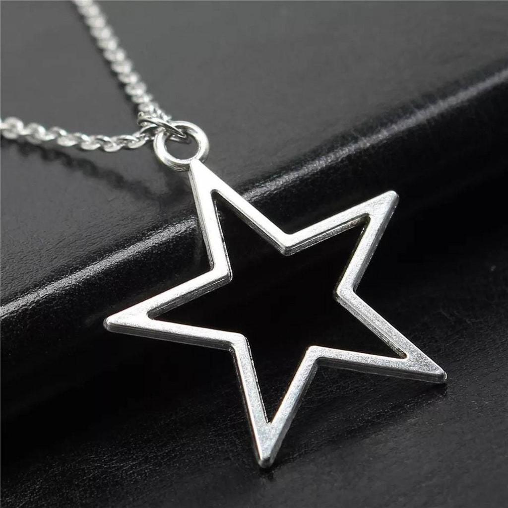Silver 36x33mm Trendy Hollow Star Pendant Necklace In Alluring Alloy For Style Unisex