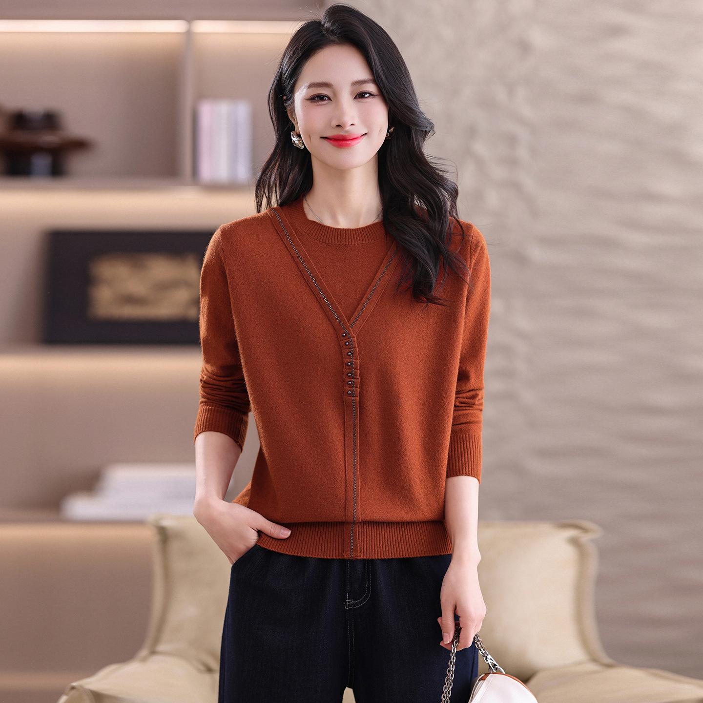 

Rhinestone-Studded Faux Two-Piece Knit Pullover for Moms: Slimming Round Neck Sweater for Middle-Aged & Elderly 2XL [Recommended for 60-68 kg] помаранчевий