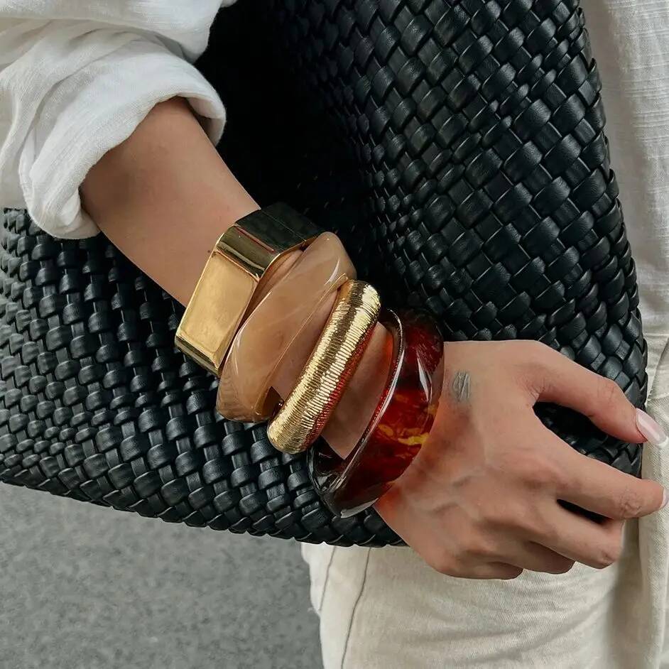 Ingemark 4 Styles Vintage Brown Thick Resin Acrylic Wide Bangles Women Hip Hop Metal Spring Bracelets Grunge Jewelry Steampunk