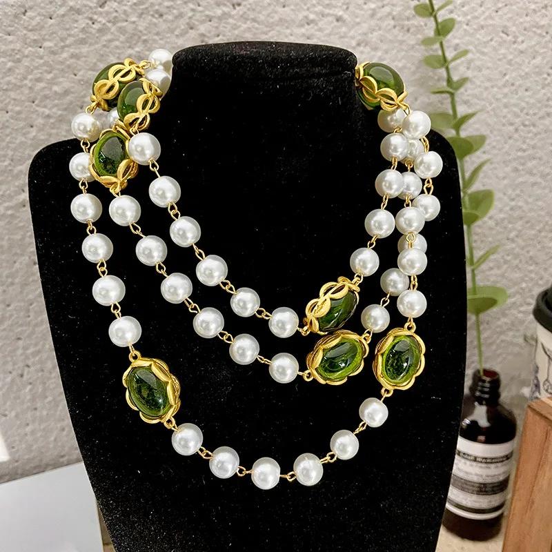 Simulation Pearls Necklace for Women Winter Sweater Chain Palace Style Vintage Jewelry Collar