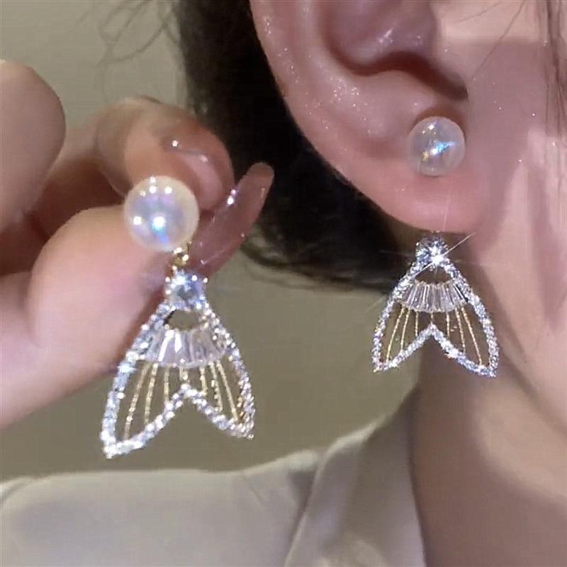 Versatile Mermaid Pearl Fishtail Earrings: Light Luxury, Exquisite Hollow Design