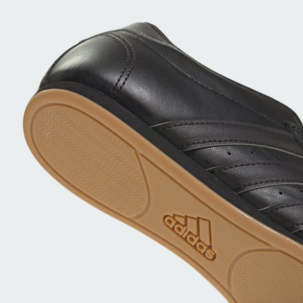 JS4011 adidas Originals Taekwondo Core Black Gum (Men's)