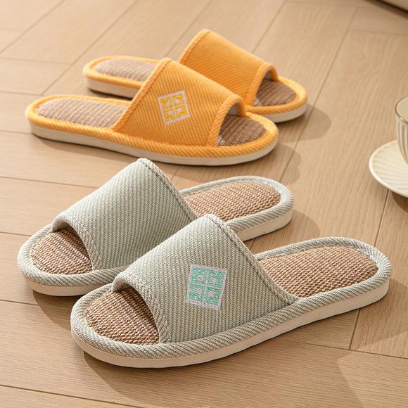 Women's Warm Non-Slip Cartoon Peach Heart Slippers for Autumn & Winter