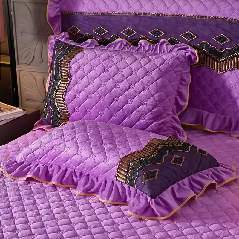 Thick Milk Velvet and Cotton Pillowcase Set Paired with Thick Velvet and Quick Heating Cotton Pillowcase for Warmth