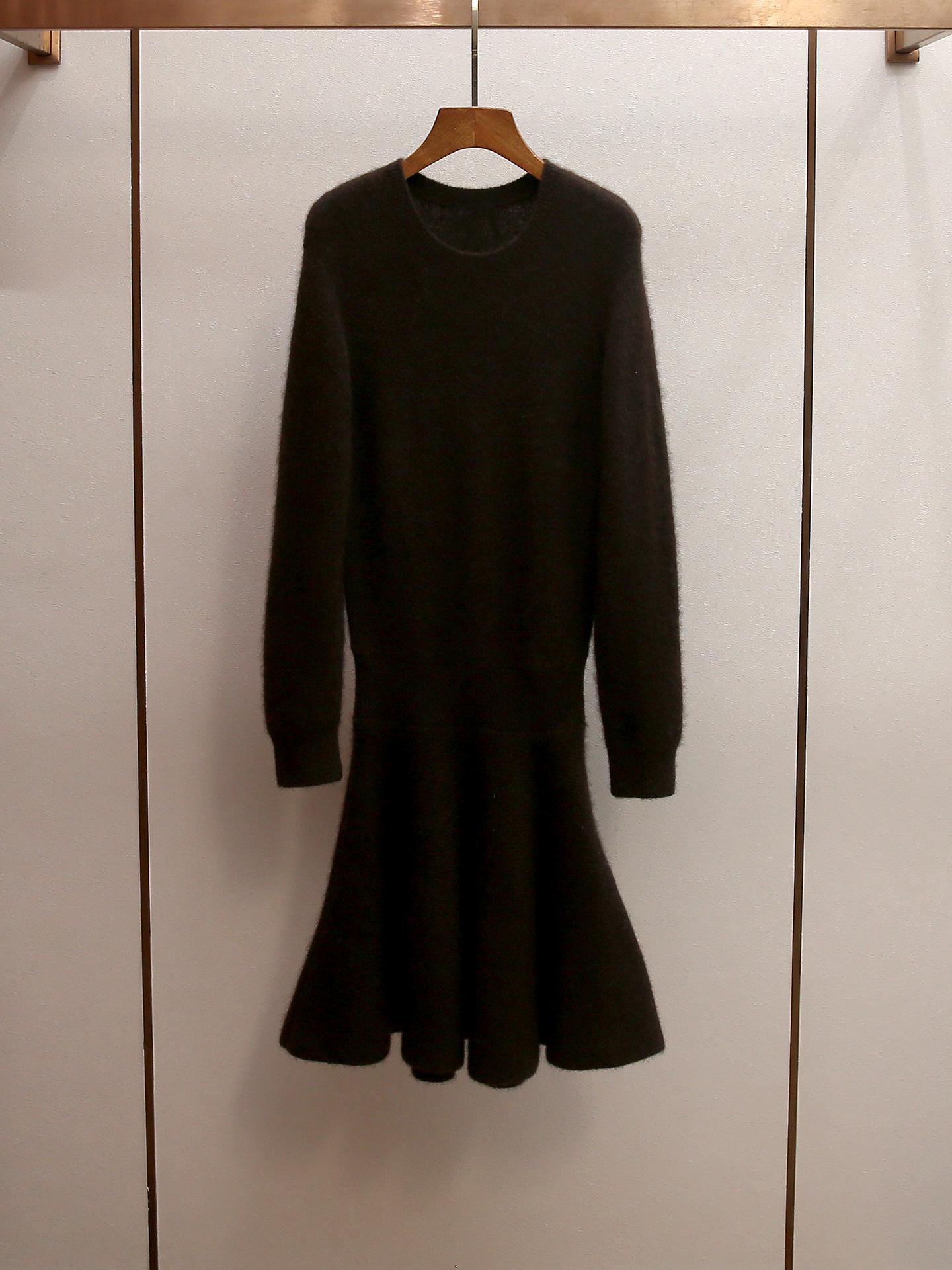 

M Brand French Casual Ruffle Knit Dress - Women’s Long Sleeve, Versatile Round Neck Style Medium темно-коричневого