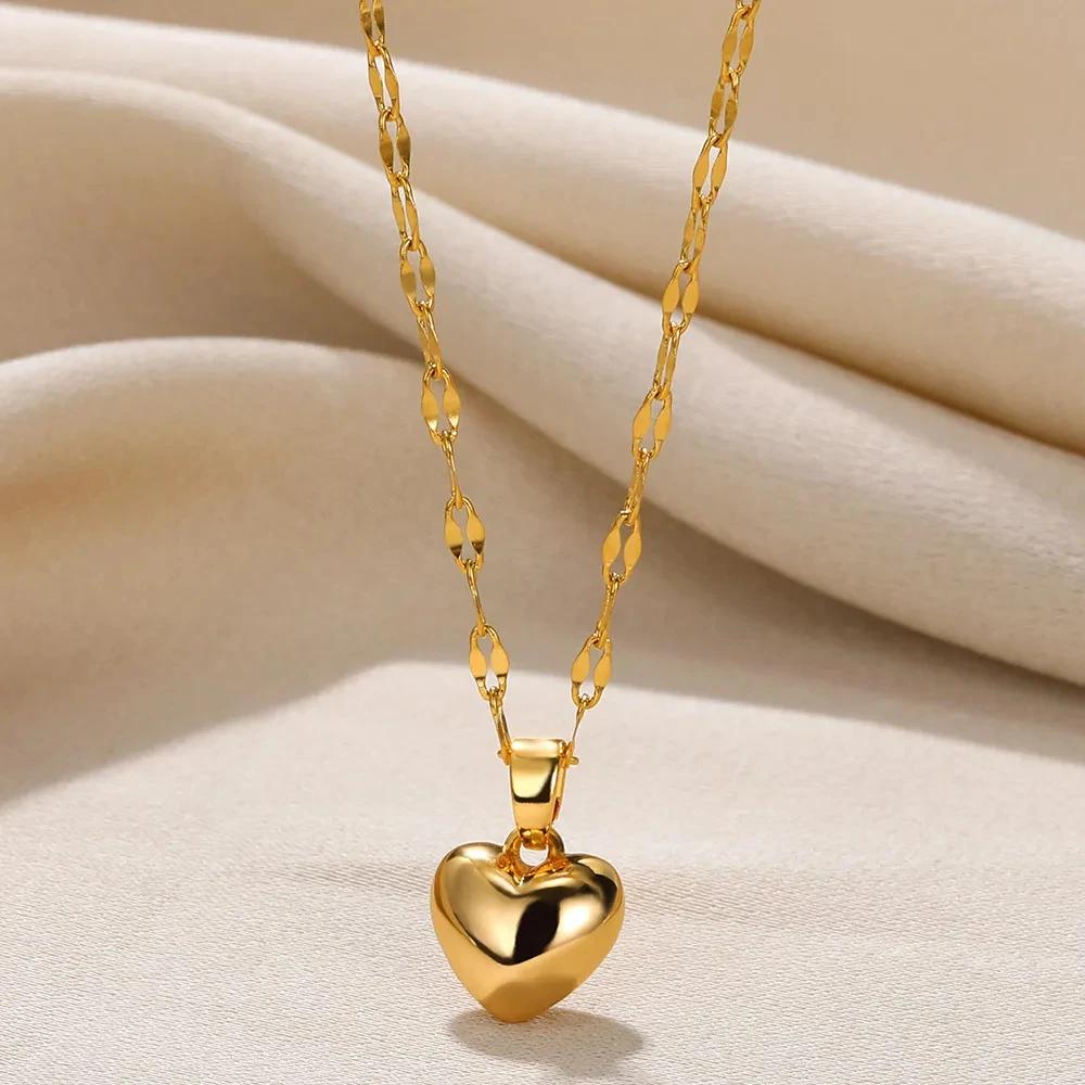 Stainless Steel Love Heart Necklace For Women New Trendy Lip Chain Simple Luxury Love Pendant Necklace Jewelry Gift