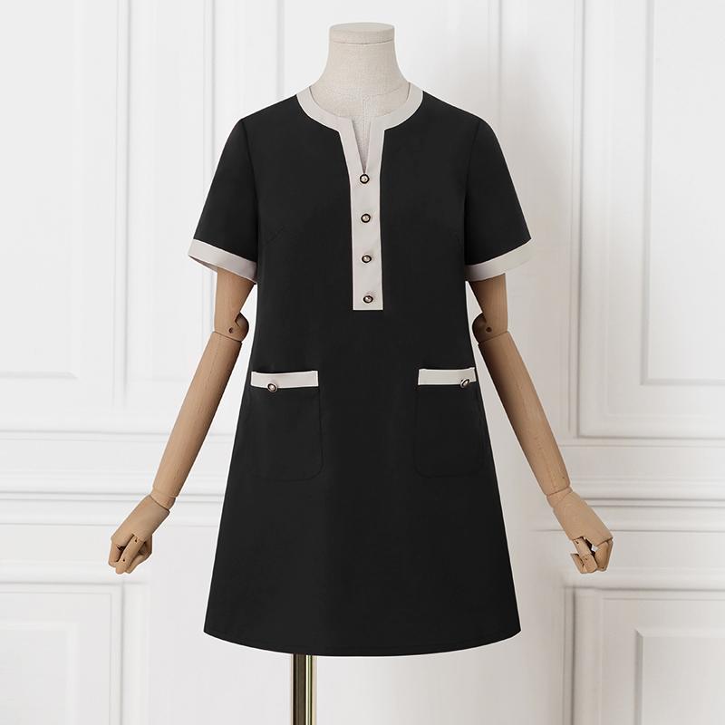 

Летнее женское короткое платье с коротким рукавом