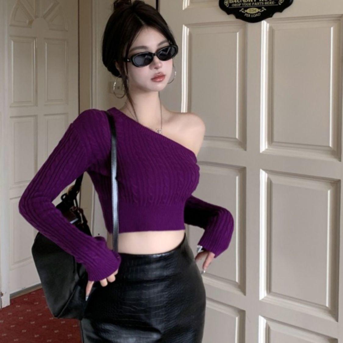 

Укороченный свитер крупной вязки с открытыми плечами - Женский осенне-зимний One Size фиолетовый