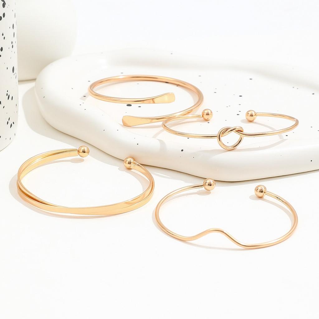 INS Fashionable and simple knotted design V Open-ended bracelet Versatile Stackable Adjustable Open Bracelet Set for Women