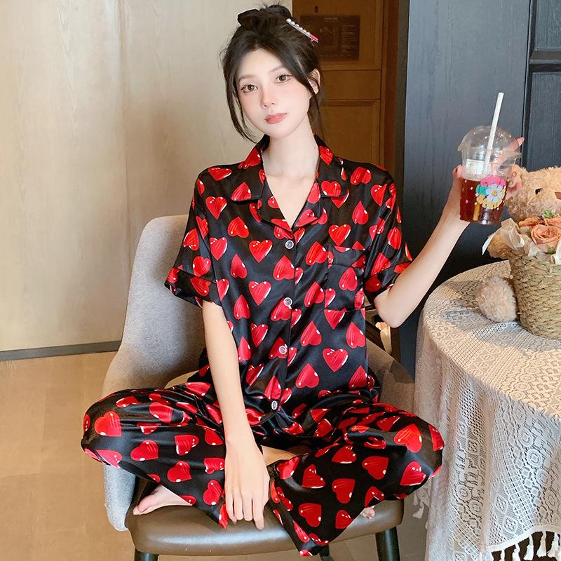 Retro Light Luxury Love Ice Silk Pajamas High-End Women'S Casual Sweet Loungewear Short-Sleeved Set