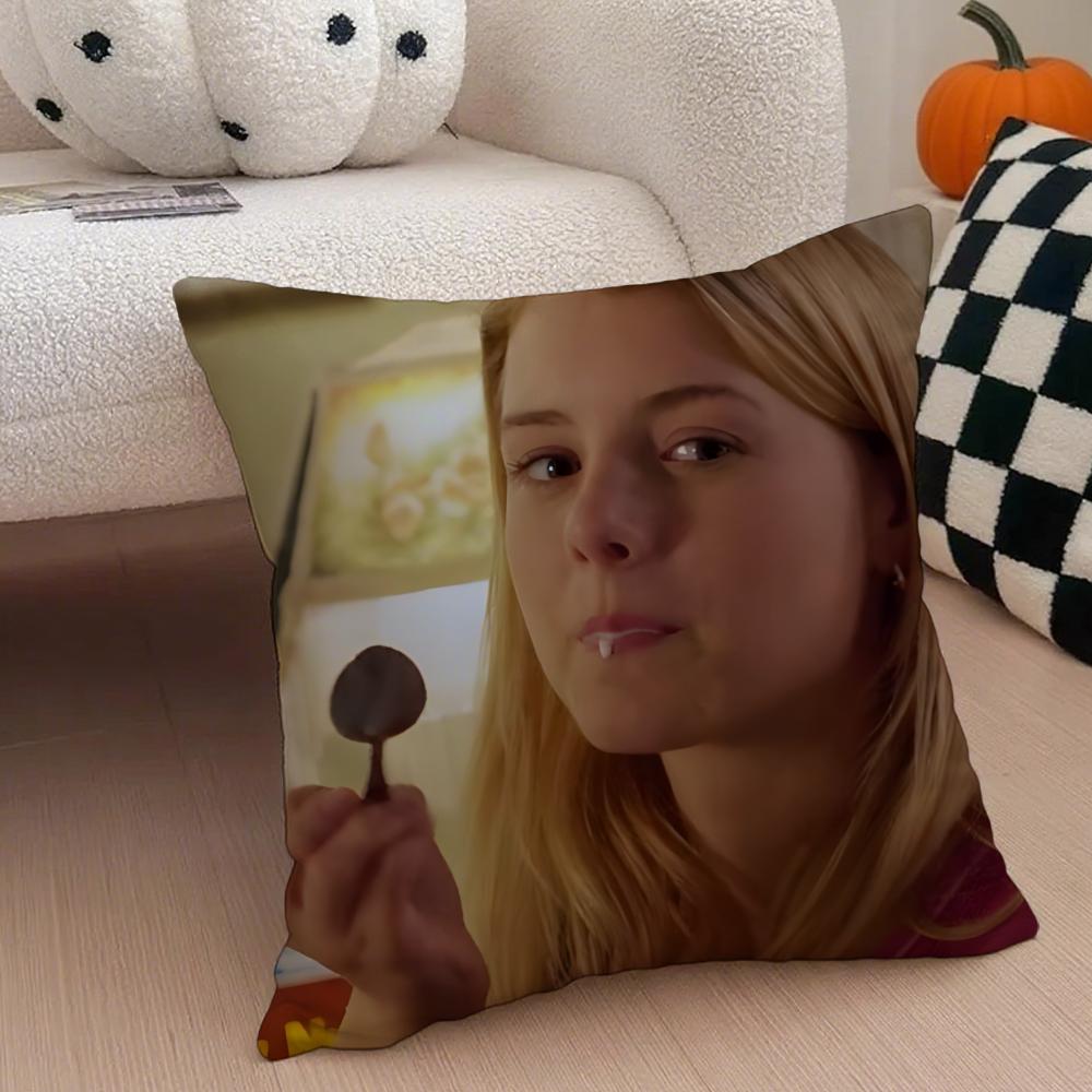 model fashion LLaura WWiggins Cushion Cover Throw Pillow Cover Hidden Button Durable Polyester Chair Cushion
