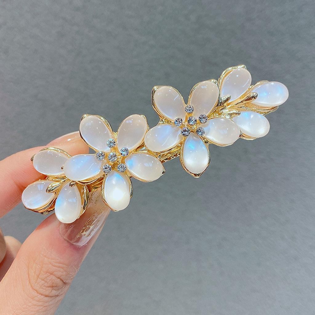 Elegant Rhinestones Cat Eye Spring Hair Clip For Women Girls Daily Use Delicate Floral Design Secure Grip Barrettes