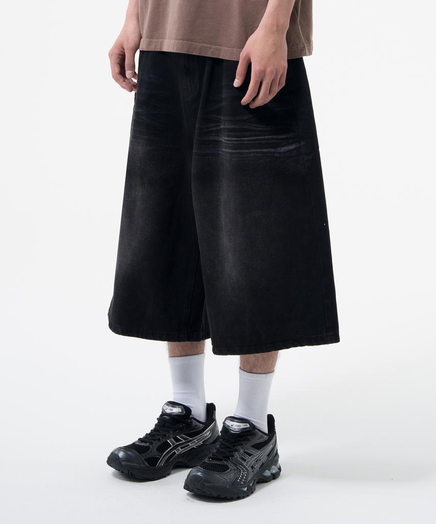 Descheuis Everyday Washed Bermuda Denim Pants (Type A)