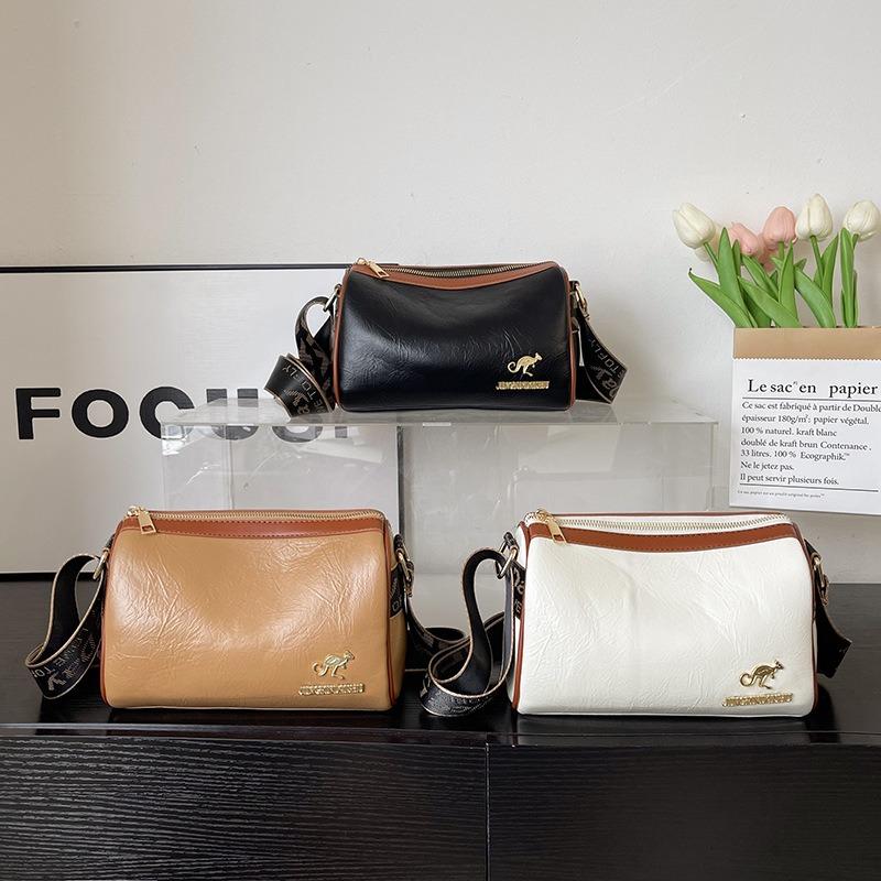 Premium textured messenger bag fashionable and simple contrasting color women's bag trendy retro casual shoulder bag