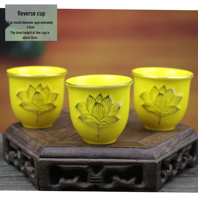 Keramische Opferbecher für Buddha, Guanyin und den Gott des Reichtums - Klein, Perfekt für Weihwasser und zum Anziehen von Reichtum.