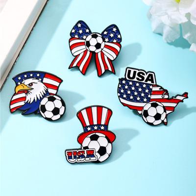 Fußballabzeichen USA-Flaggenmuster Zinklegierung Brosche Mehrere Stile Emaille-Handwerkskunst Anstecknadel Schmuckzubehör
