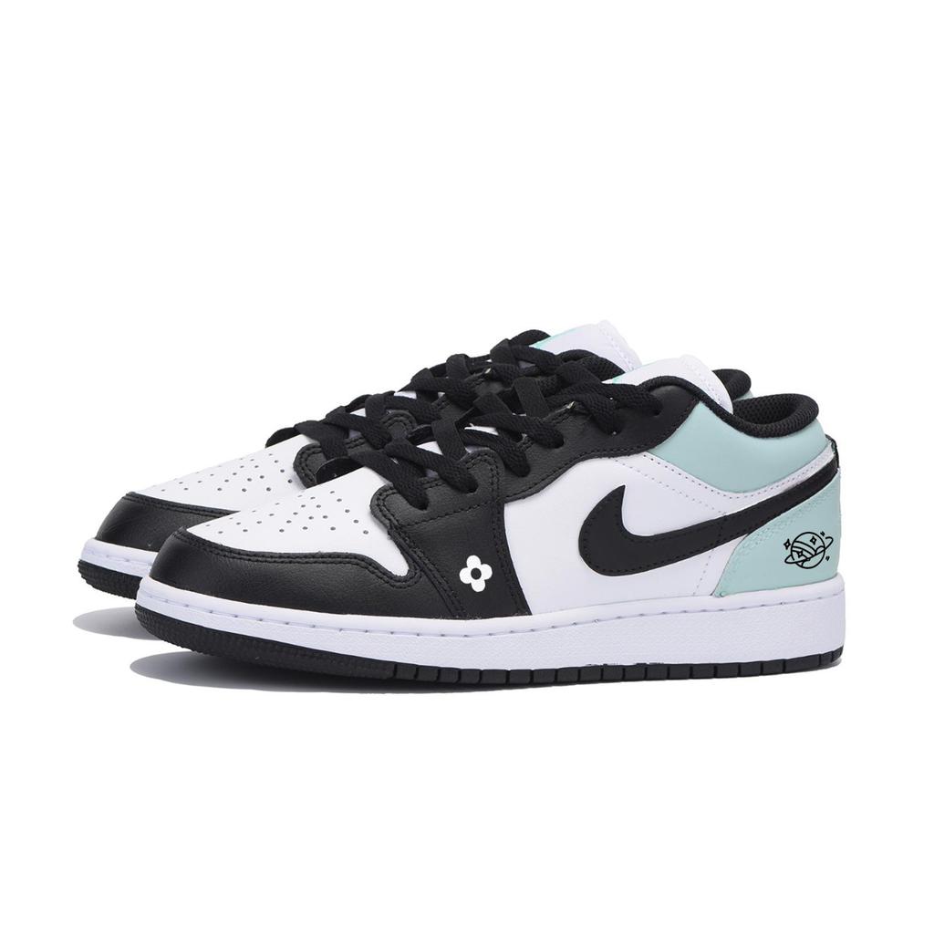Jordan Air Jordan 1 Urban Chic Style Low top Vintage Basketball Shoes Men's White 553558-131(Team85-)