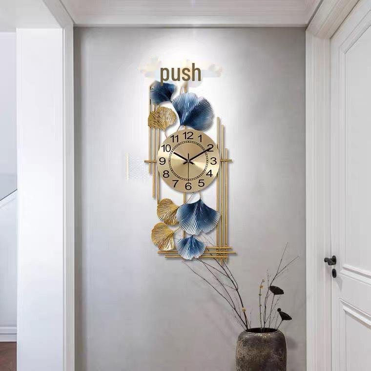 Contemporary Metal Wall Clock: Stylish Decor for Living Room or Bedroom