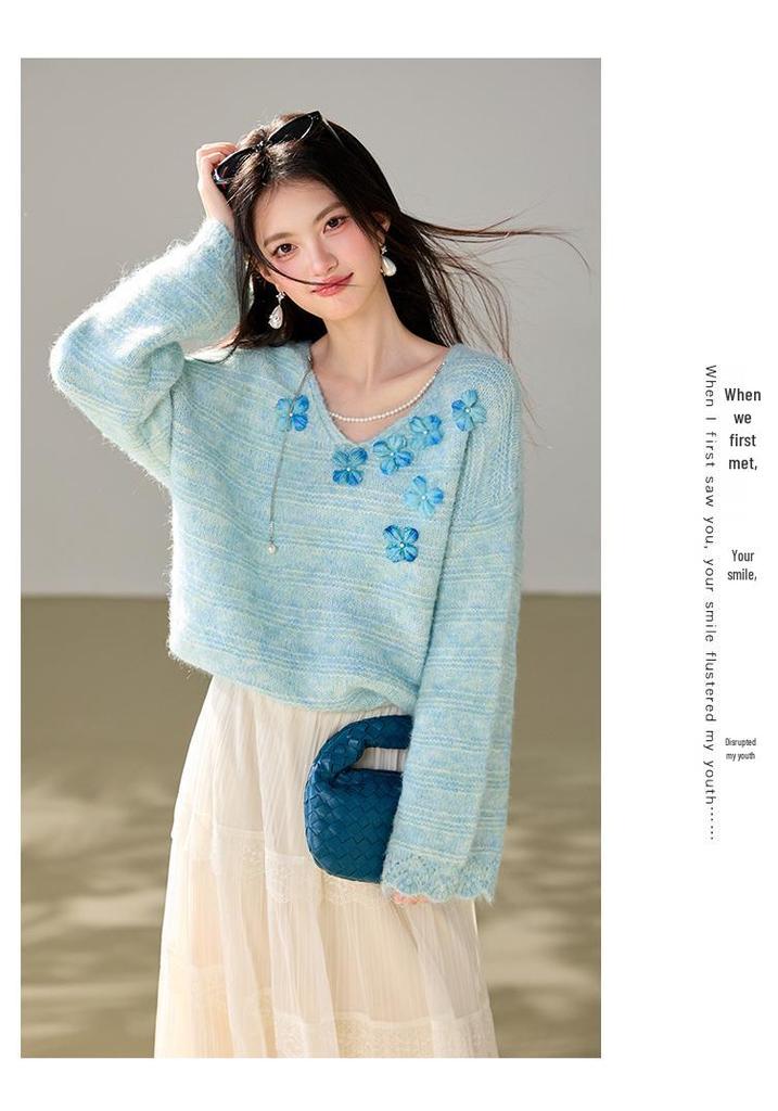 Elegant French Floral Knit Sweater for Women - New Autumn 2026 Blue Design