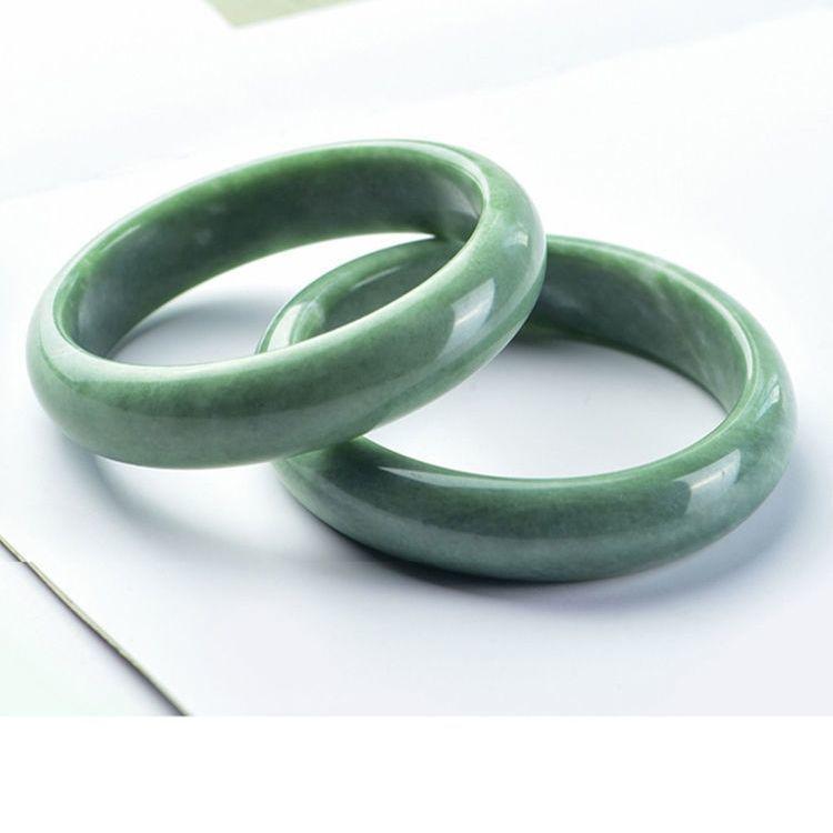 Echtes Jade Damenarmband - Natürliche Jadeit Grün mit schwebenden Blüten, Armreif aus Guizhou, Perfektes kleines Geschenk
