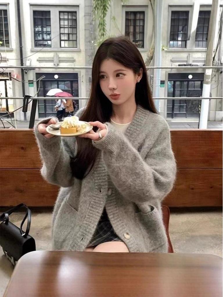 White Alpaca Wool Knit Cardigan: Soft, Fluffy, Loose Fit Sweater for Women - Ideal for Autumn and Winter.