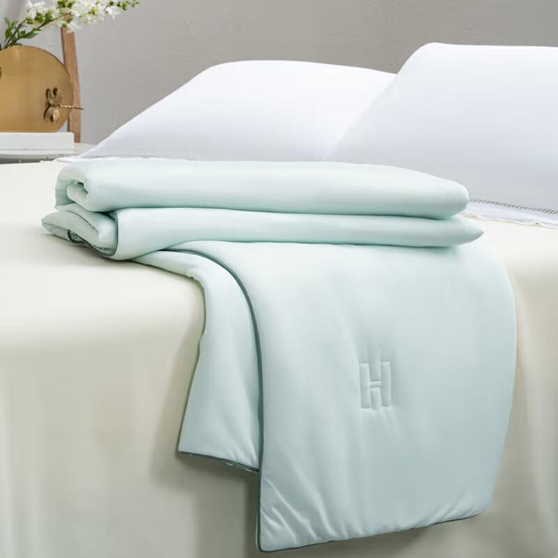 Mercury Cool-Feel Knitted Summer Quilt