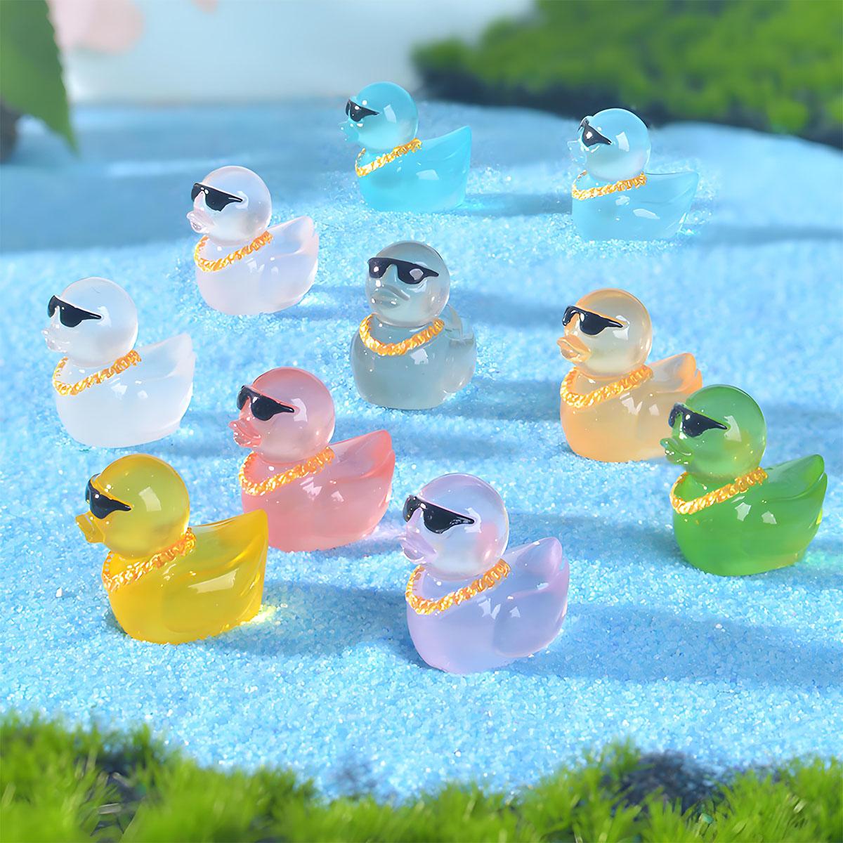 

10/20pcs Luminous Mini DucksGlow in The Dark Cool Style Duck Figures For DO-IT-YOURSELF Fairy Garden Micro Landscape Aquarium W12162WW-