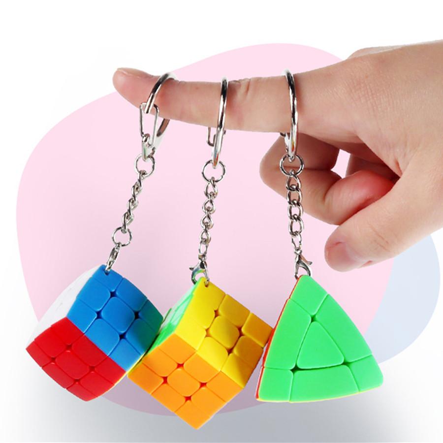 Activating Toys Unisex Sengso Key Chain 3X3 Mini Magic Cube 3X3 Bread Magic Tower Keychain Backpack Decoration Cubo Magico Puzzle Toy Children Gift