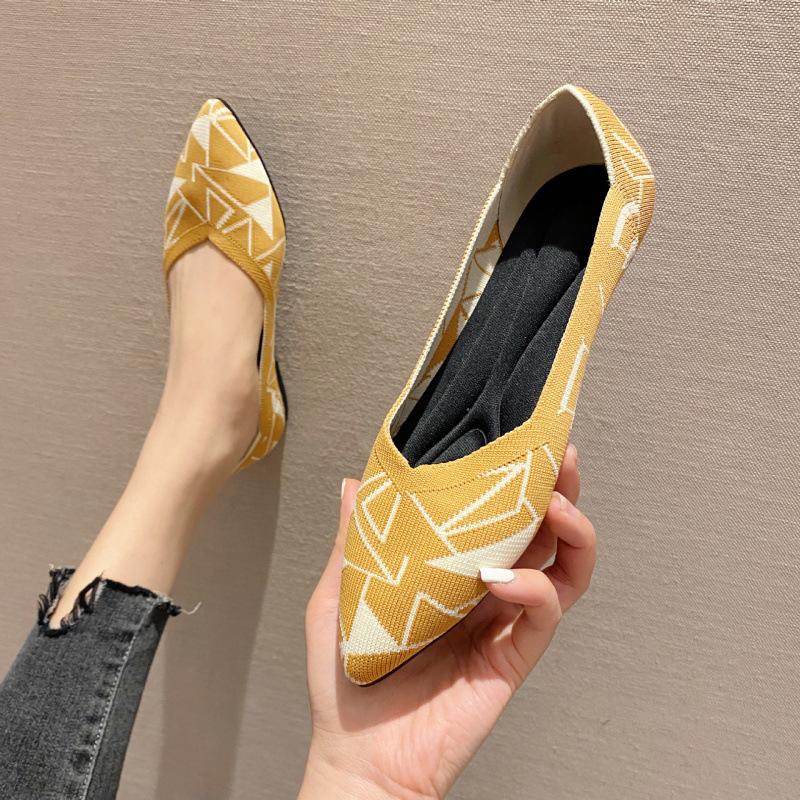 Flying single shoes women's new knitted mid-heel pointed breathable woven shoes fashionable shallow flat shoes