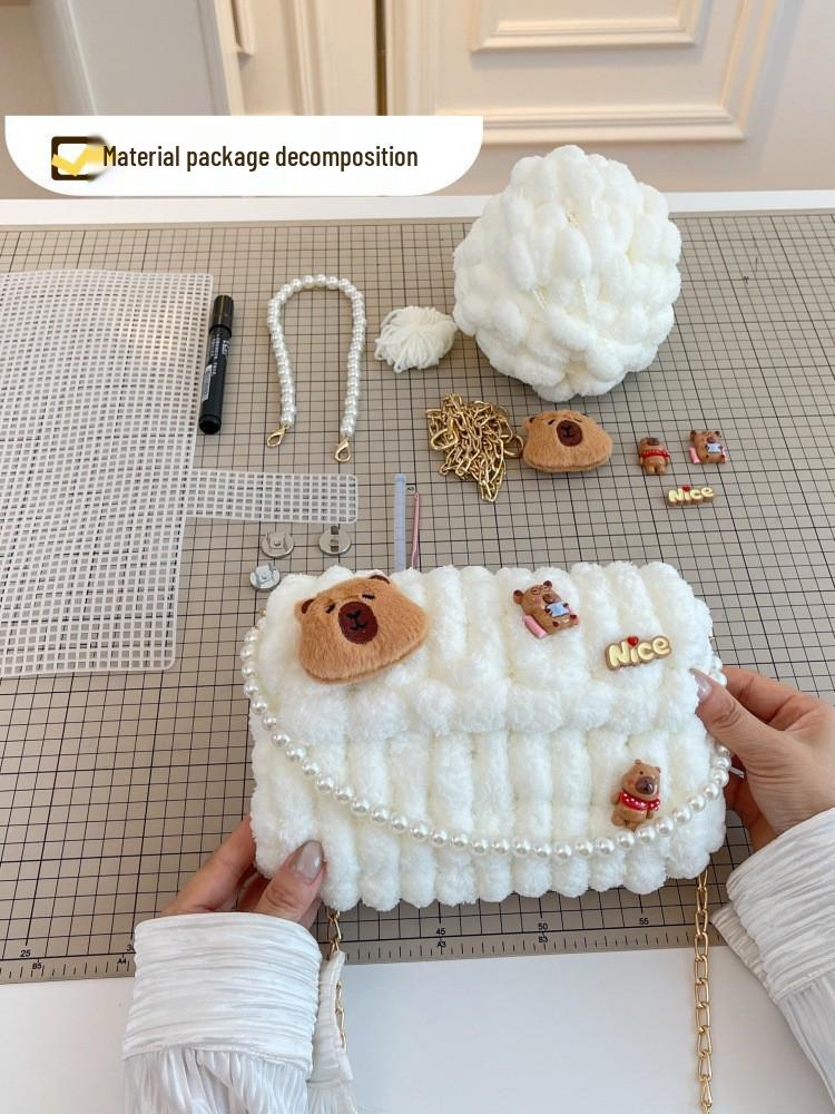 Capybara Hand-Knitted DIY Crossbody Bag Kit - Perfect Gift for Girlfriend