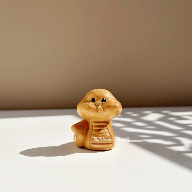 Miniatur Holz Tierkreiszeichen Schlange Figuren Niedliche Tier Schlüsselanhänger Anhänger Büro Schreibtisch Zuhause Dekor Geburtstag Geschenk Kinder Event Souvenir