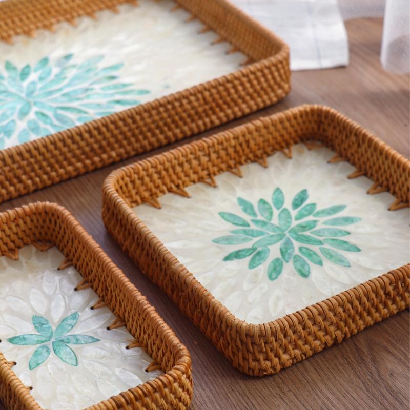 Asian Handmade Rattan Shell Tray Decorative Dining Accessory Fruit Serving Plate Home Snack Storage Tray for Living Room