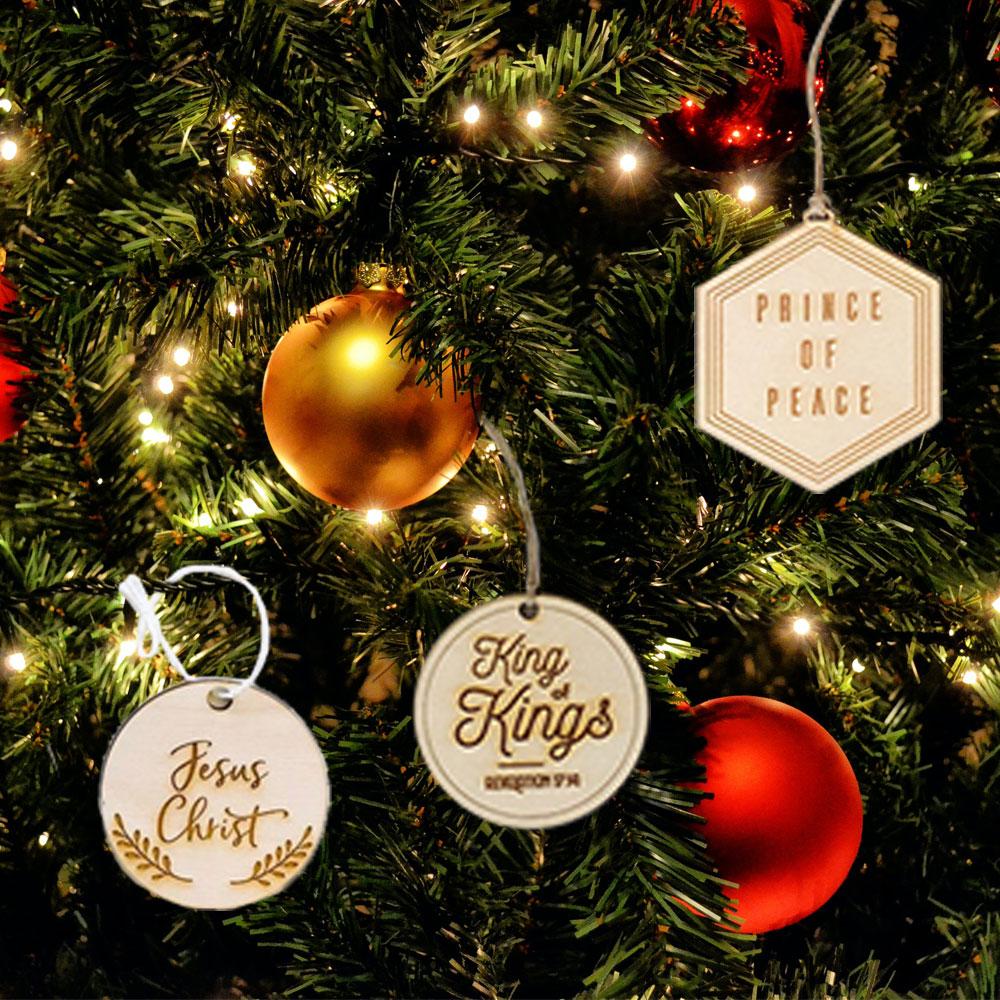 12Pcs Personalised Christmas Bauble Tree Decoration Wood Family Xmas Gift Mini Baubles Jesus Name Ornaments Xmas Gift Dropship