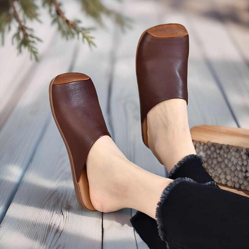 

2025 лето новые повседневные шлепанцы сращивание баотоу полушлепанцы квадратный носок плоская подошва литературные сандалии женские зеленые 40 коричневый