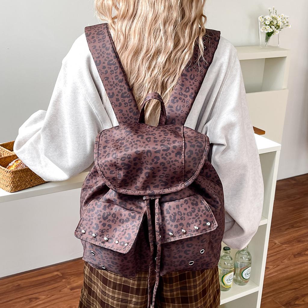 Spicy Girl Leopard Print Compact Backpack Lazy Style Canvas Bag Cover Drawstring Backpack Fashionable Rivet Travel Backpack for Women