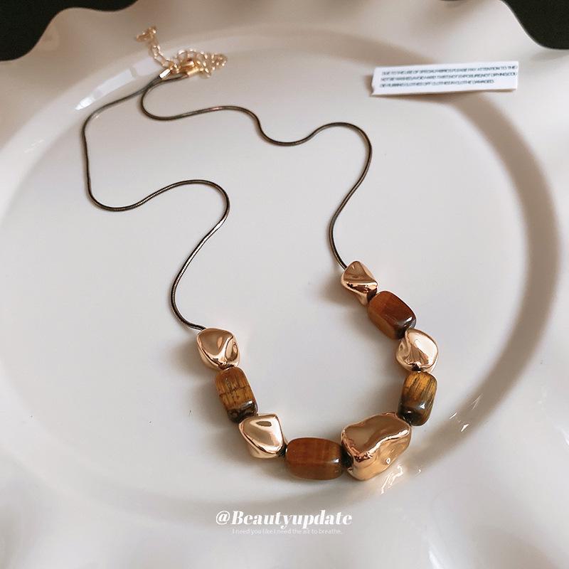 Collier Carré Pierre Œil de Tigre Maillard pour Femmes - Chaîne Clavicule Mode Rétro Automne/Hiver